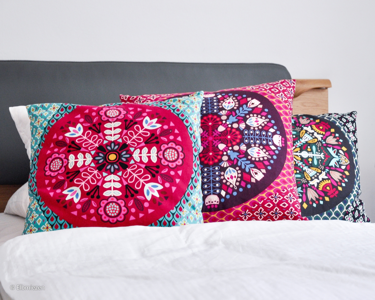 Canvas Swafing -  Pillow Party 2023 - Bunt/Schwarz - by Jolijou - Panel